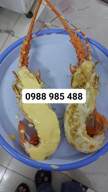 Tôm hùm nướng phô mai – Hải Sản Thu Hoài, Nha Trang
