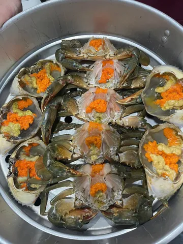Cua gạch nguyên mâm – Hải Sản Thu Hoài, Nha Trang