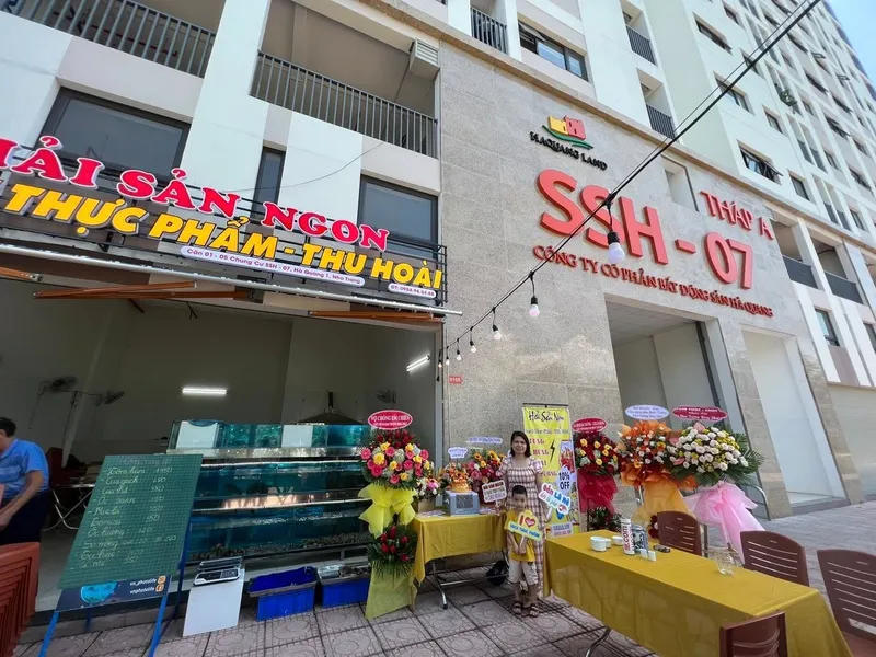 Mặt tiền quán Hải Sản Thu Hoài tại KĐT Hà Quang 1, Nha Trang
