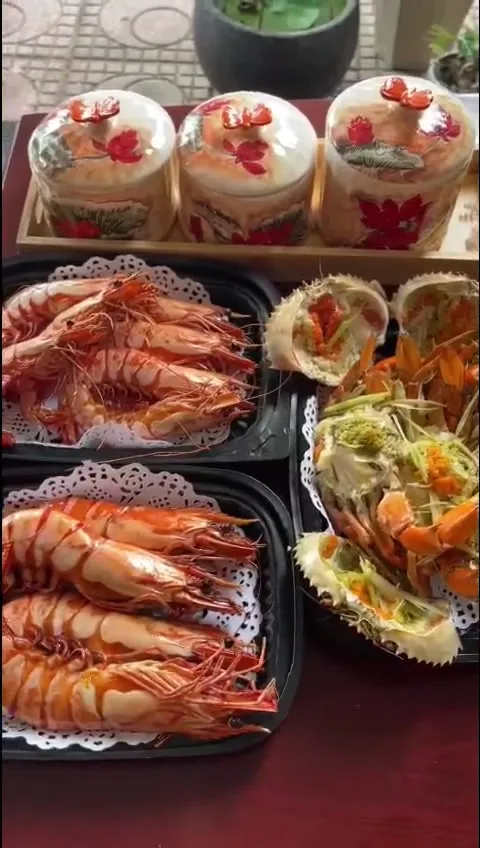 Set tôm sú nướng & sò nướng mỡ hành – món hải sản nấu sẵn Thu Hoài, Nha Trang