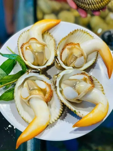 Sò nướng mỡ hành đậu phộng – món hải sản nấu sẵn Thu Hoài, Nha Trang