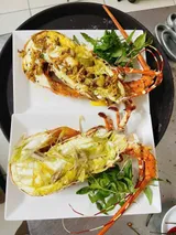 Tôm hùm hấp bia / hấp sả – món hải sản Thu Hoài, Nha Trang