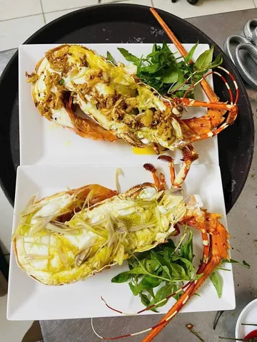 Tôm hùm hấp – Hải Sản Thu Hoài, Nha Trang
